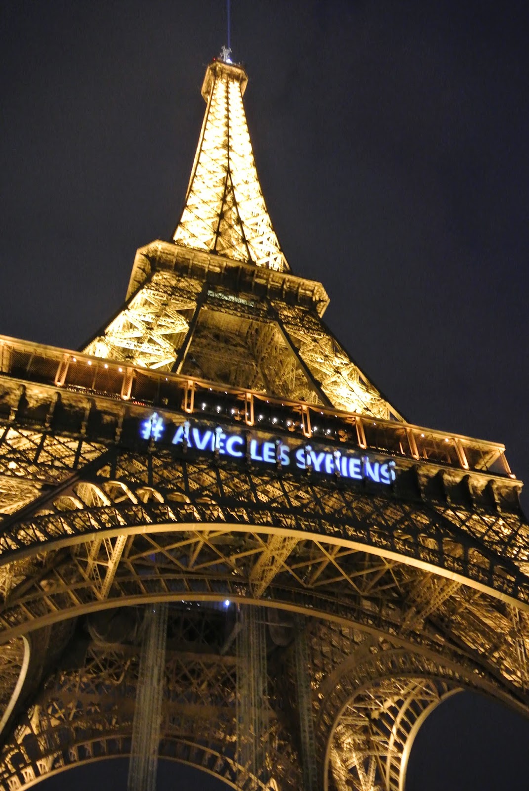 Dicas de Paris - o blog da Paris em Foco: Cabeça quente: tendência chapéu !