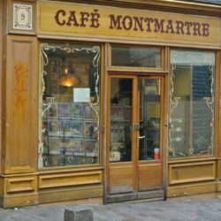 Cafeteria em Montmartre (créditos: Carolina Kelesoglu)